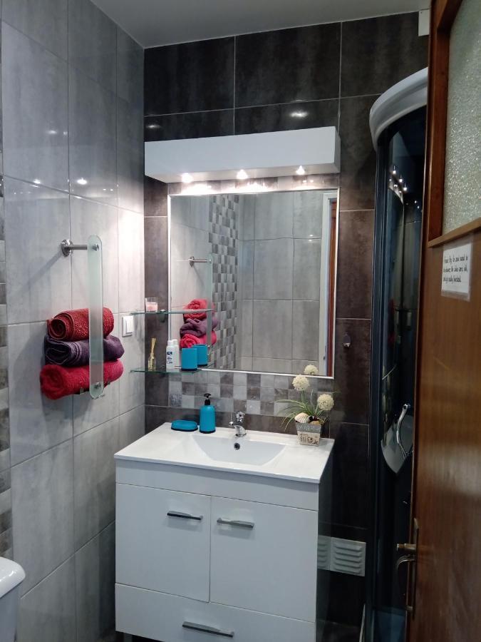 Little Wonder Apartment อัลบูเฟรา ภายนอก รูปภาพ